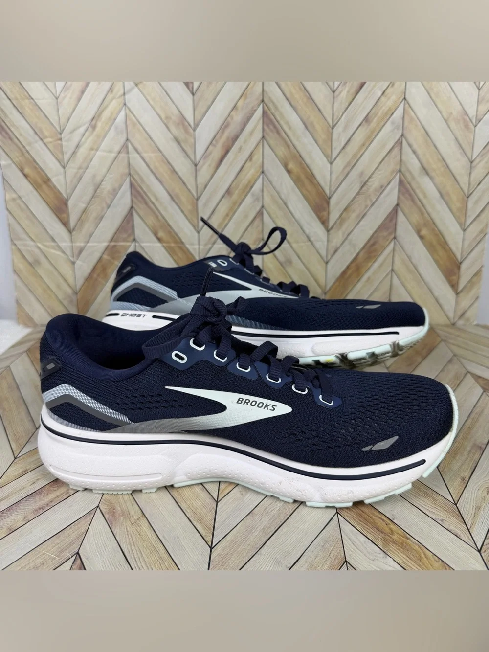 Women's Brooks Ghost 15 Navy Blue Running Shoes Sneakers Size 7 Medium B